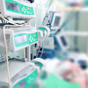 Choosing Medical Power Supplies for Optimum Patient Safety